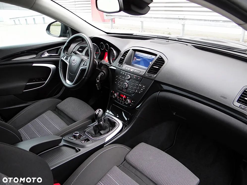 Opel Insignia 2.0 Turbo - 25