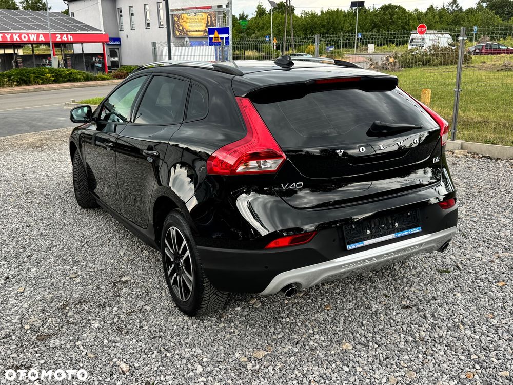 Volvo V40 D2 Momentum - 9
