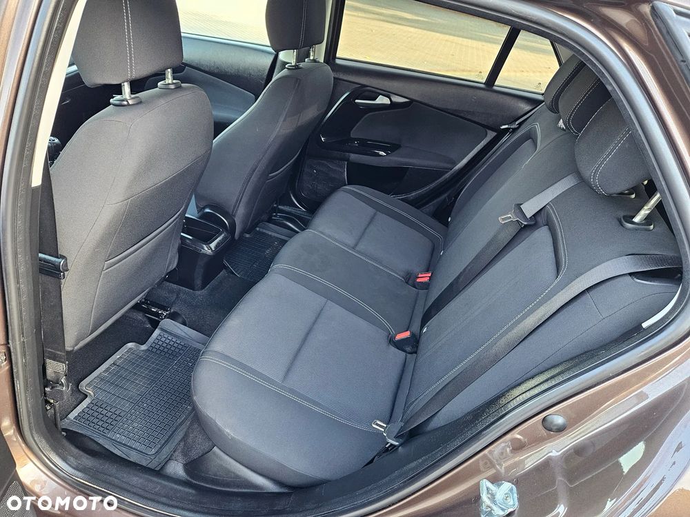 Fiat Tipo - 12