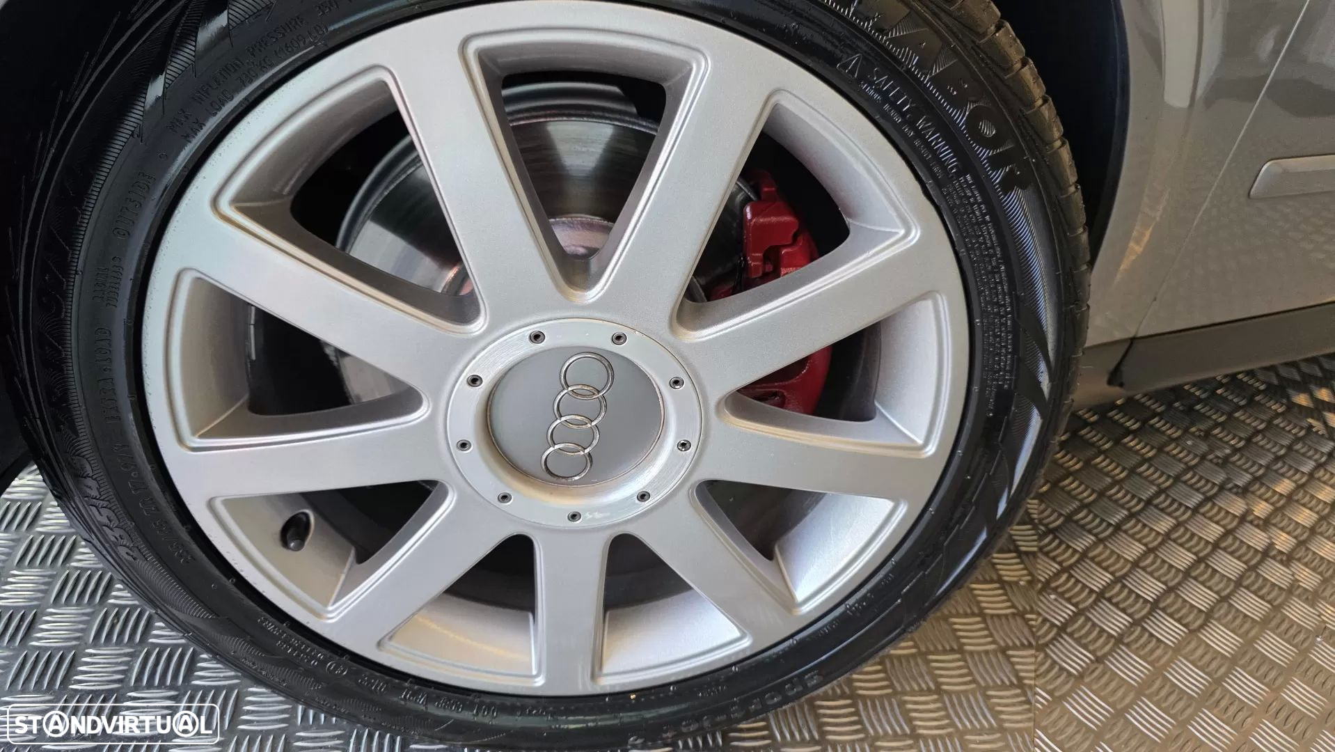 Audi A4 Avant 1.8 T S-line - 33