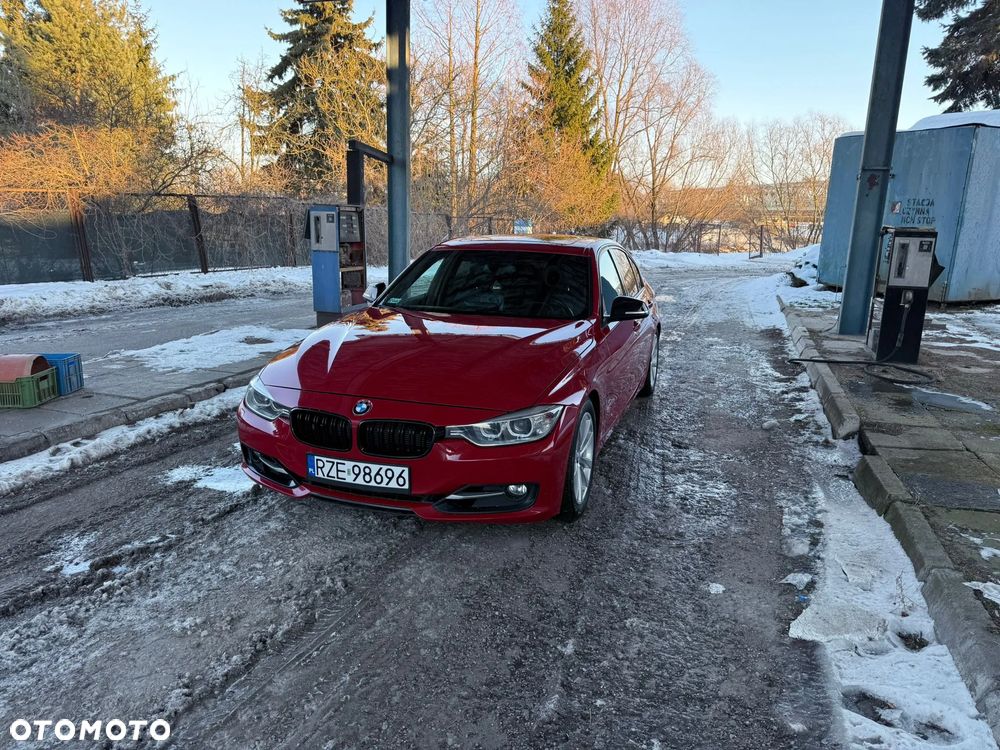 BMW Seria 3 335i Sport Line - 14