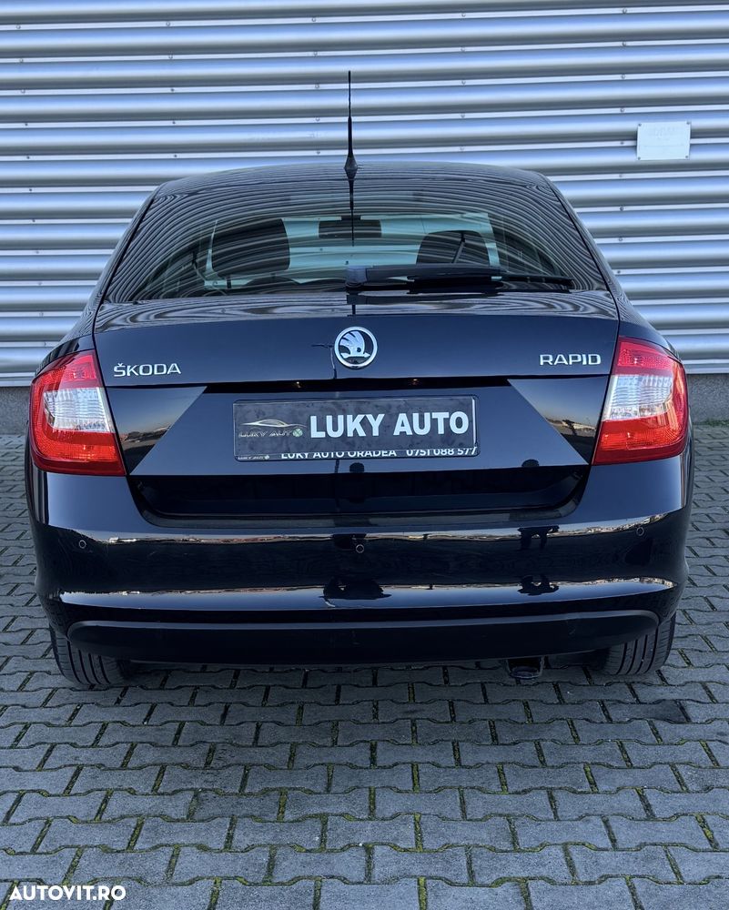 Skoda RAPID - 12