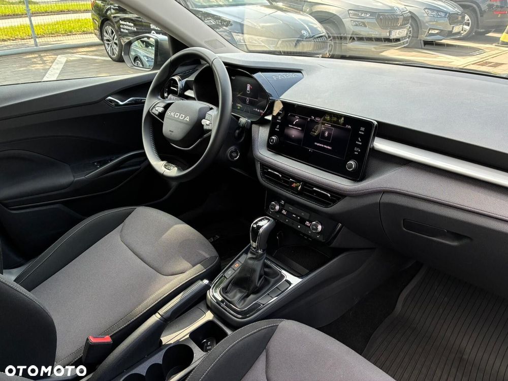 Skoda Fabia - 25