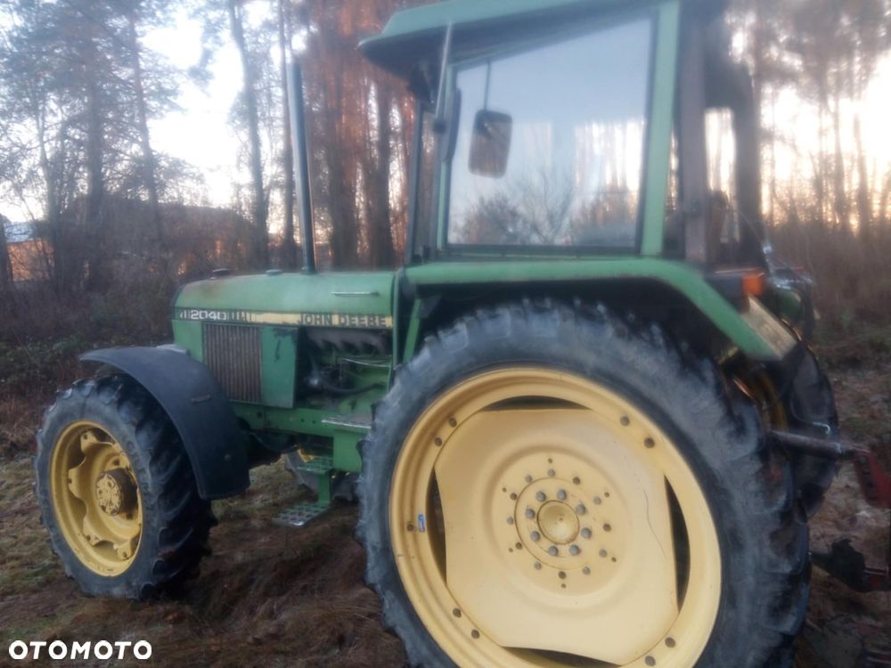 John Deere 2040 - 4