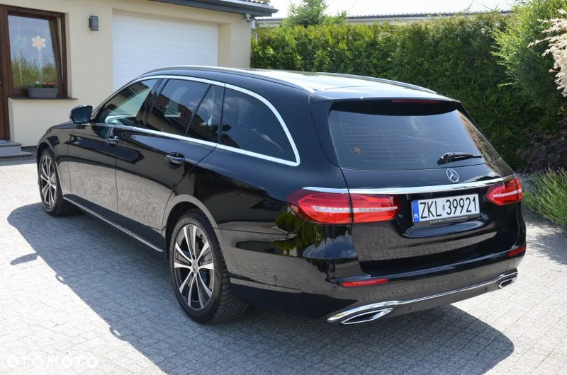 Mercedes-Benz Klasa E 350 d 4Matic T 9G-TRONIC Avantgarde - 18