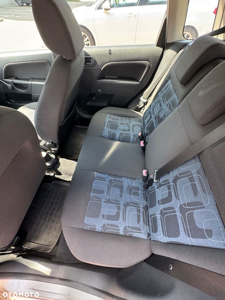 Ford Fiesta 1.3 - 10