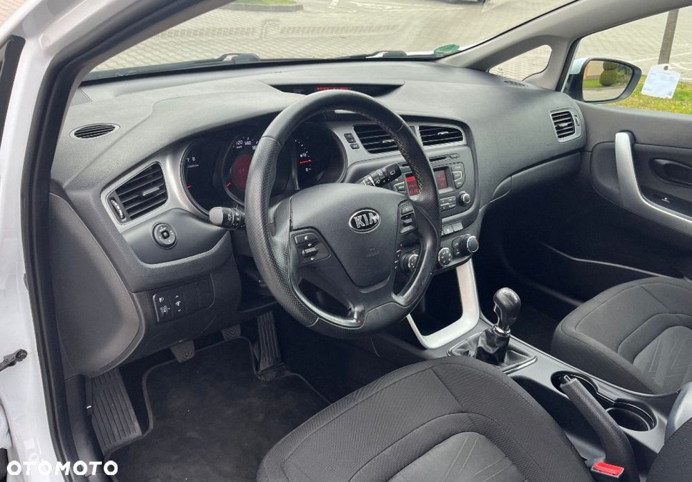 Kia Ceed - 18