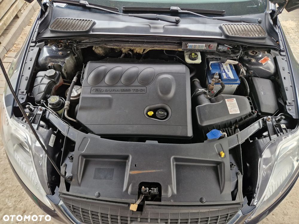 Ford Mondeo - 12