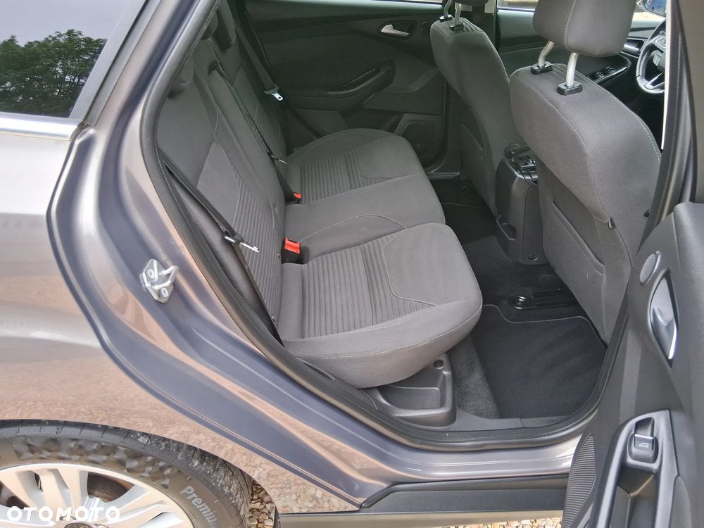 Ford Focus 2.0 TDCi DPF Titanium - 12