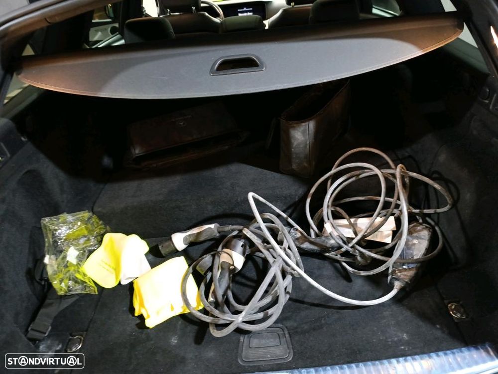 Mercedes-Benz E 300 de Avantgarde - 11