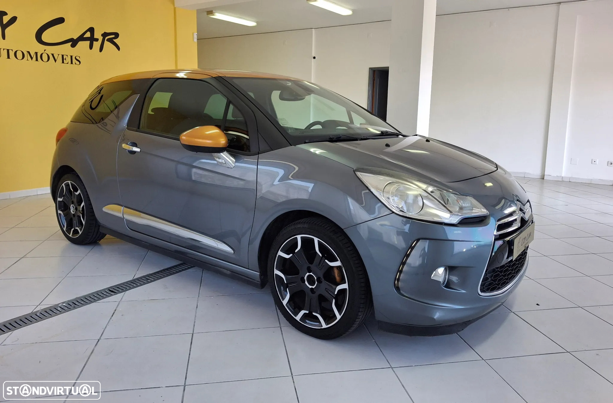 Citroën DS3 1.6 HDi Airdream Sport Chic - 2