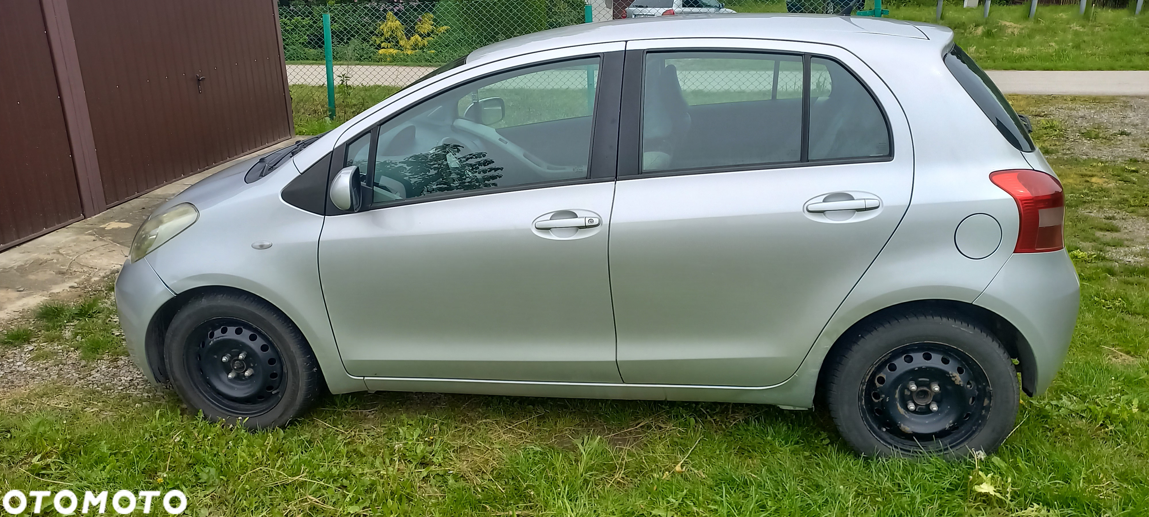 Toyota Yaris - 4