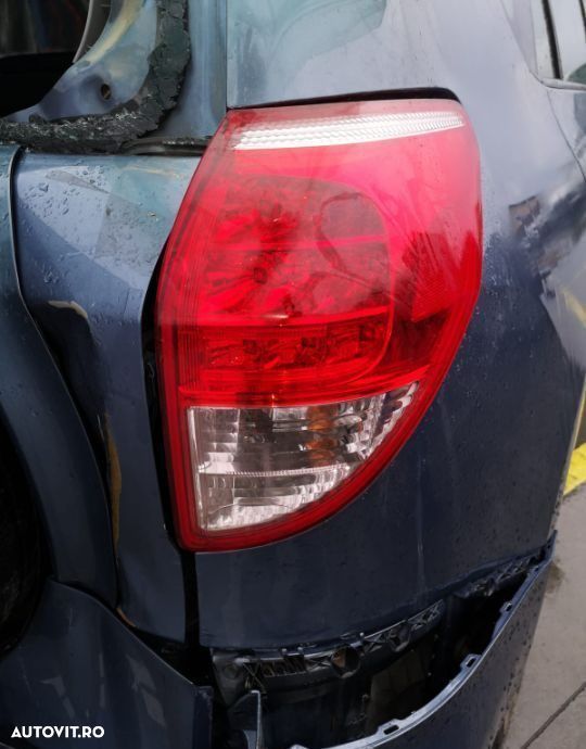 Stop stanga/dreapta Toyota RAV 4 2005-2012 - 2