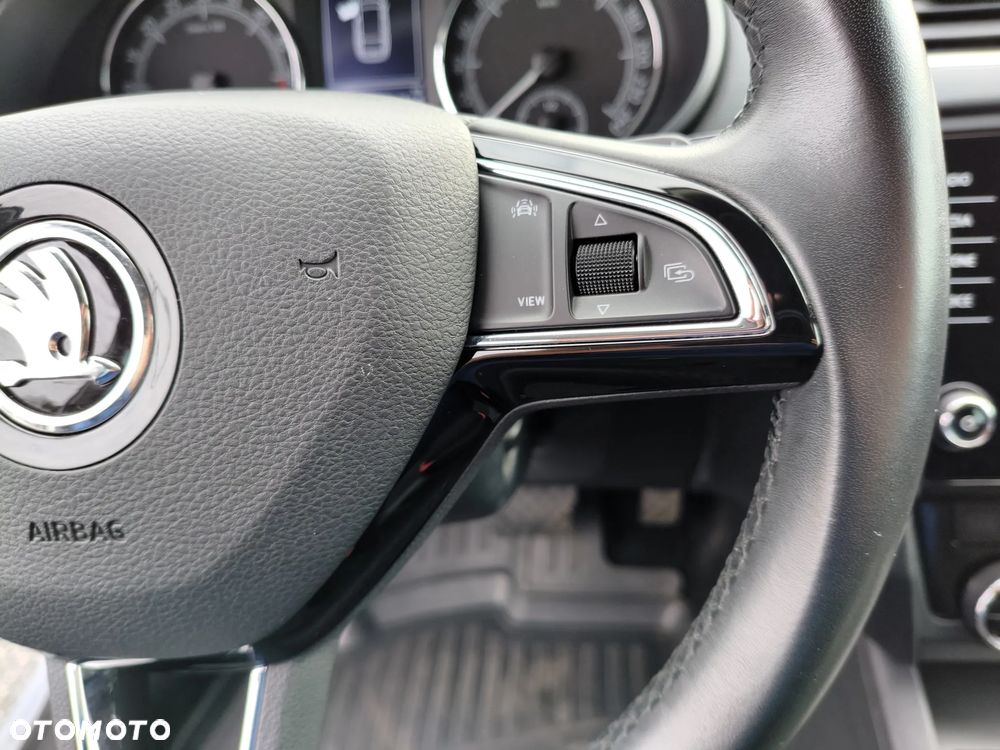 Skoda Octavia 1.6 TDI DSG Soleil - 26