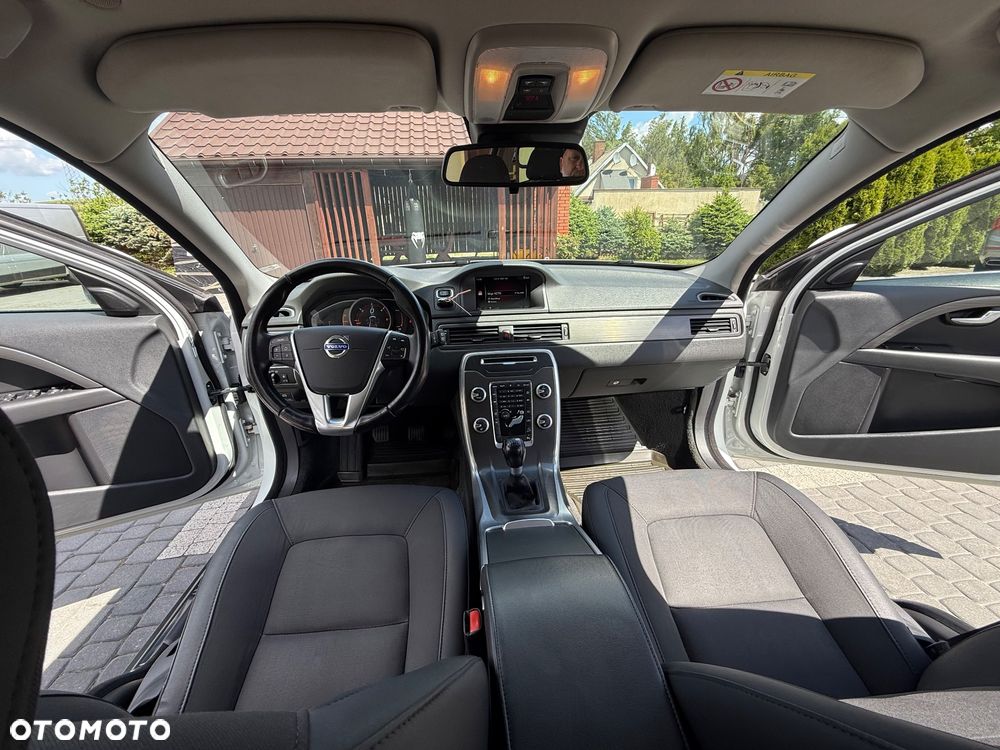 Volvo XC 70 D4 AWD Momentum - 25