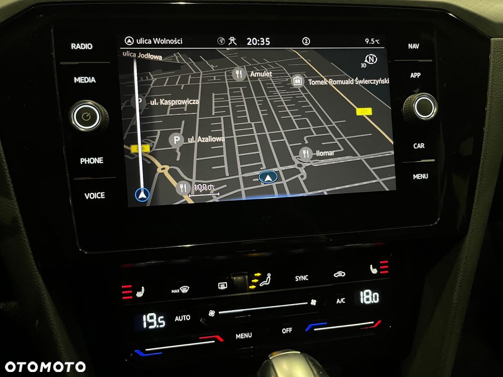 Volkswagen Passat Variant 1.5 TSI EVO Business DSG - 19