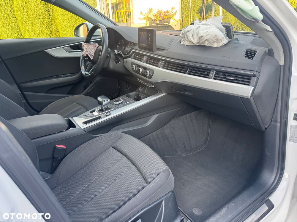 Audi A4 Limousine 2.0 TFSI ultra S tronic - 6