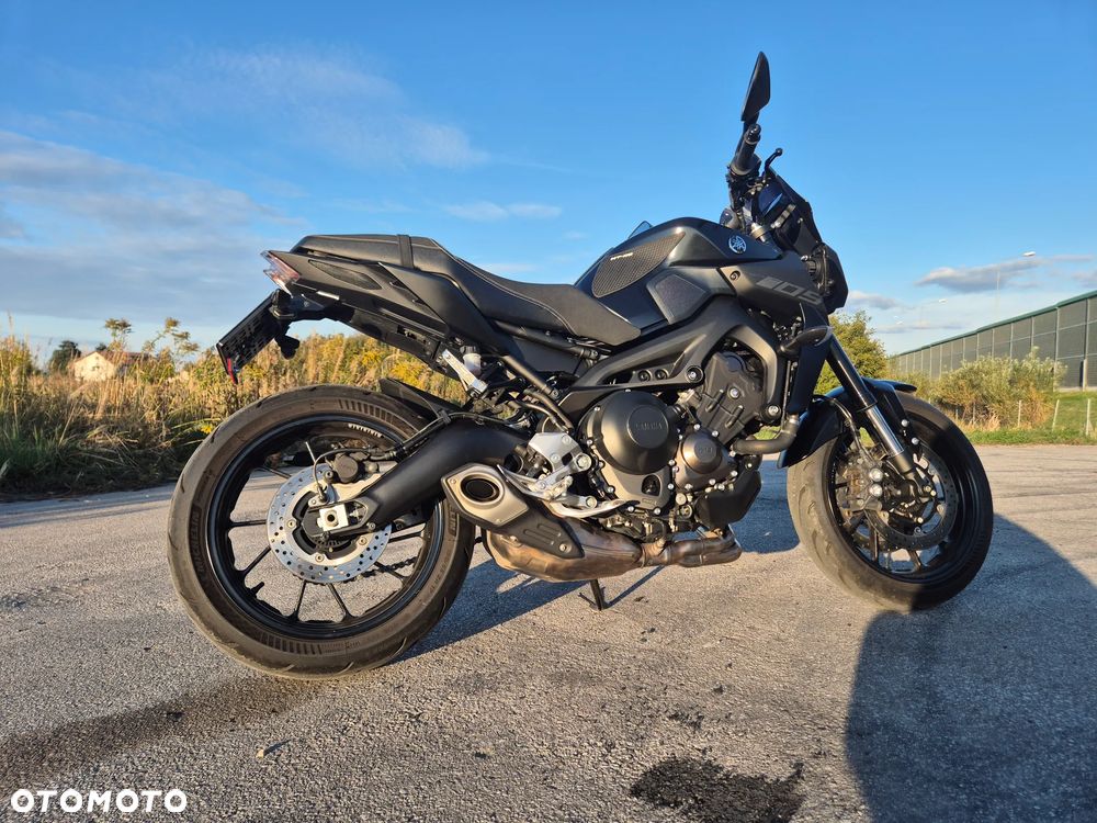 Yamaha MT - 2