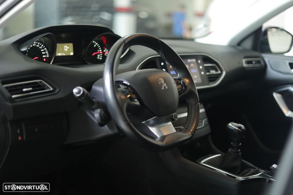 Peugeot 308 SW 1.5 BlueHDi Style - 17