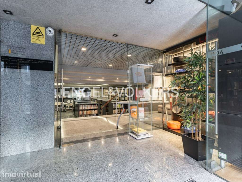 Loja, Restaurante, Empresa ou apartamento - o seu novo espaço na Lapa - Grande imagem: 2/32