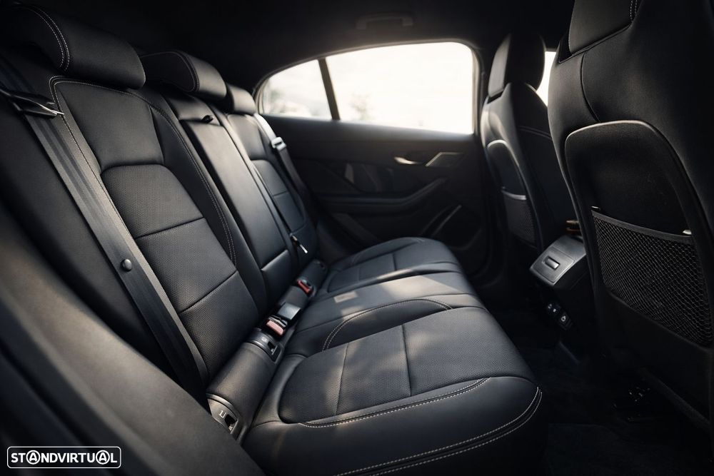 Jaguar I-Pace - 37