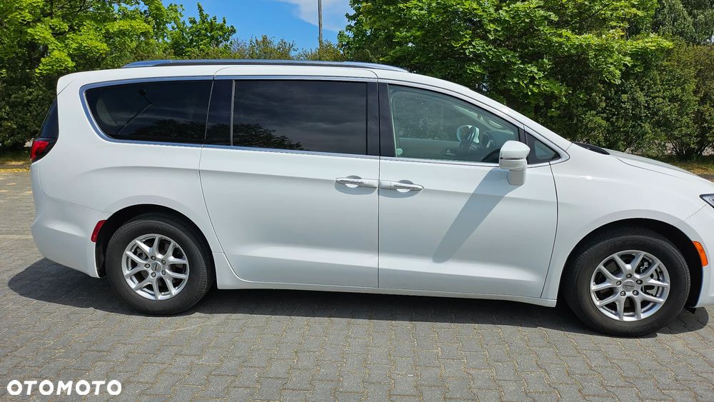 Chrysler Pacifica - 23