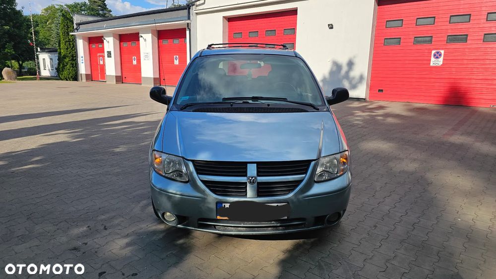 Dodge Grand Caravan - 17