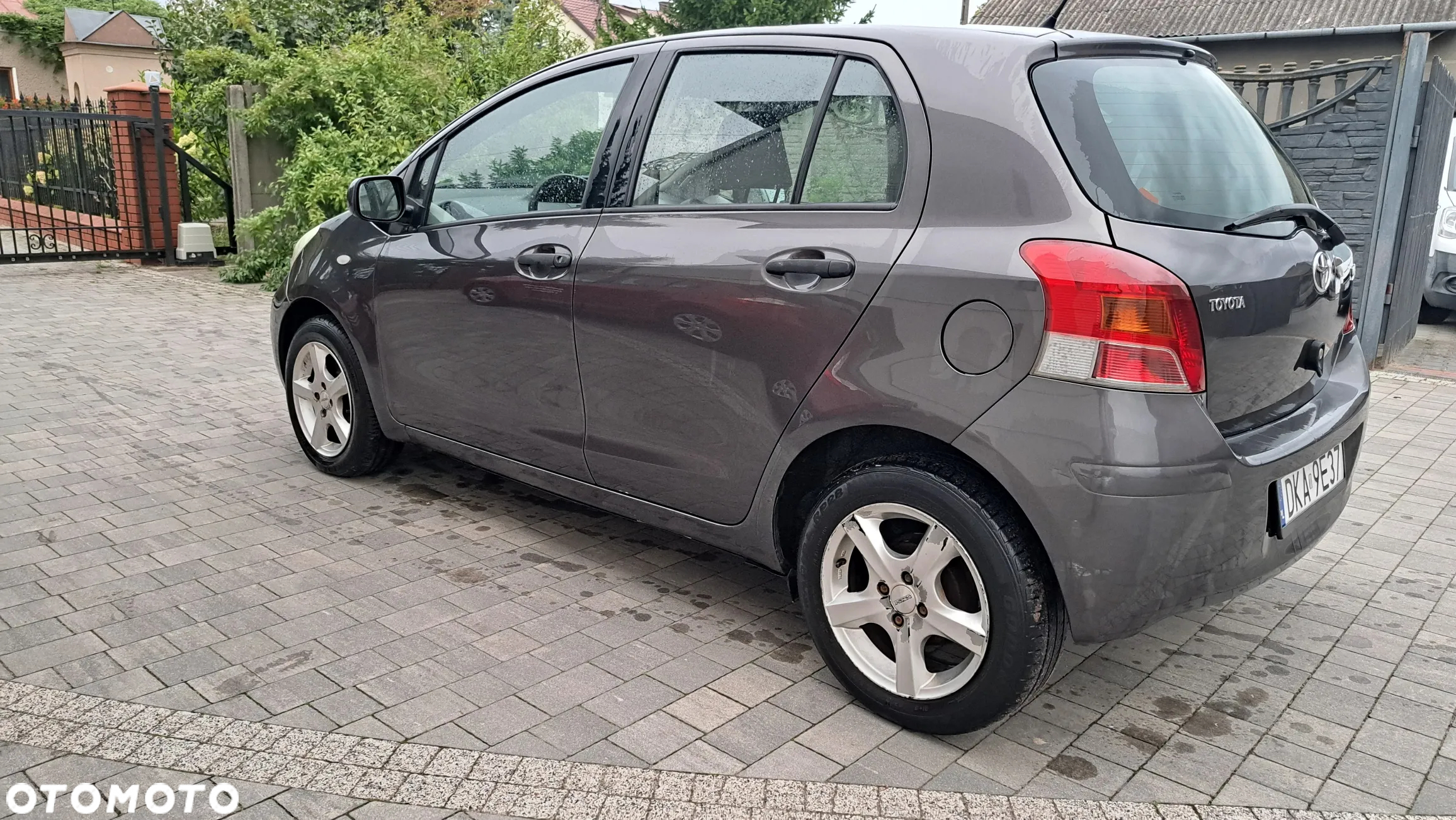 Toyota Yaris 1.0 Luna A/C - 3