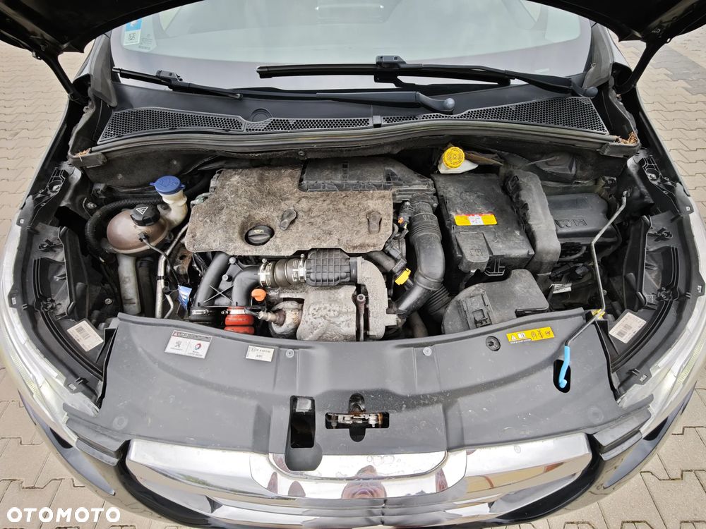 Peugeot 2008 BlueHDi FAP 120 STOP & START Allure - 13