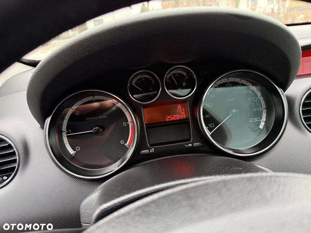 Peugeot 308 HDi FAP 110 Tendance - 10