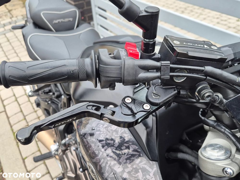 Yamaha MT - 16