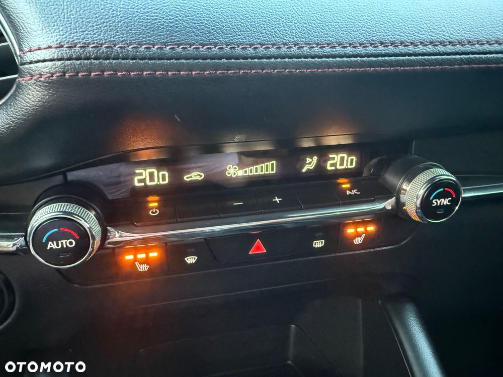 Mazda 3 SKYACTIV-G 2.0 M-Hybrid 150 SELECTION - 39