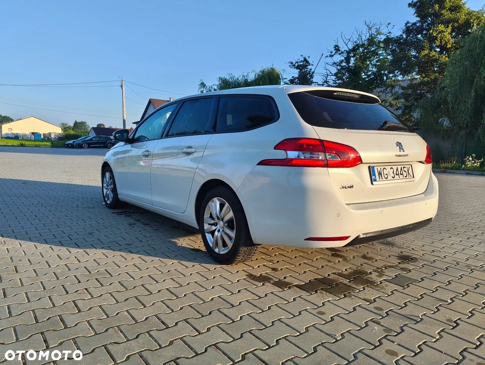 Peugeot 308 BlueHDi 130 EAT8 Stop & Start Allure - 12
