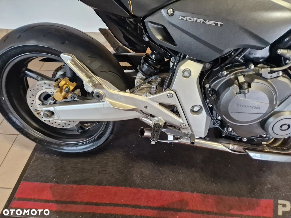 Honda Hornet - 28