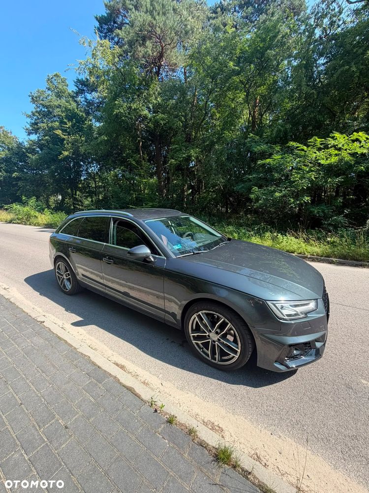 Audi A4 Avant 2.0 TDI - 1
