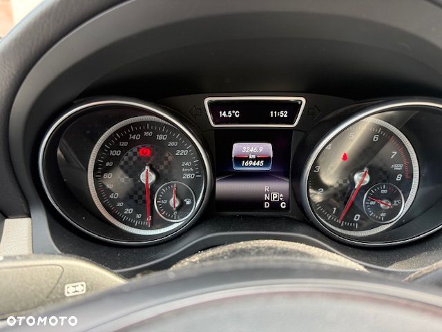 Mercedes-Benz CLA 250 7G-DCT - 4