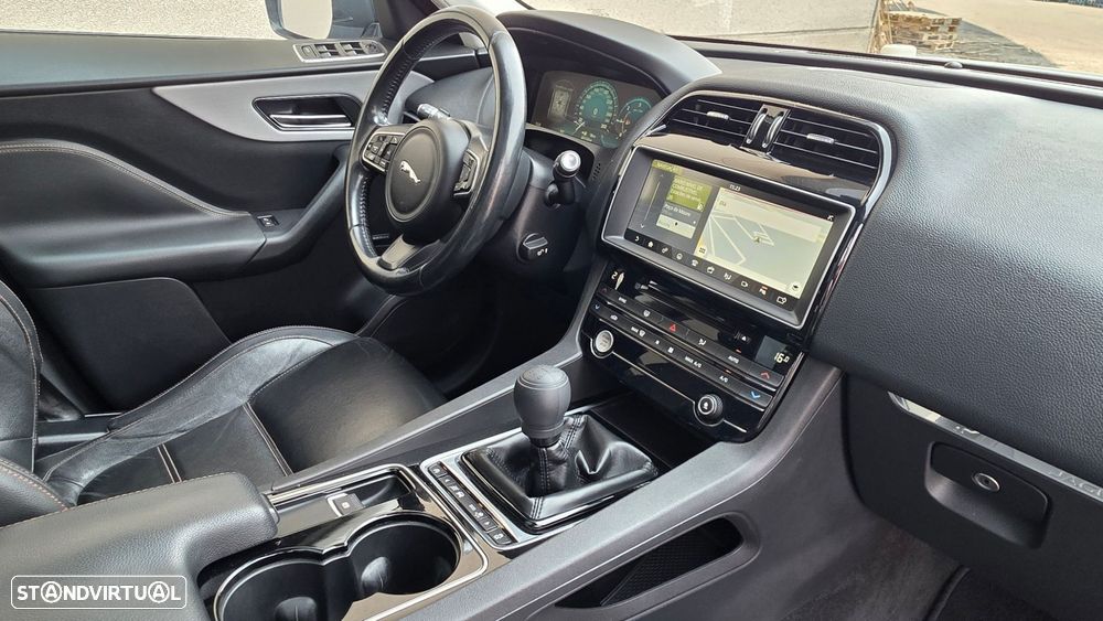 Jaguar F-Pace 20d AWD Prestige - 20
