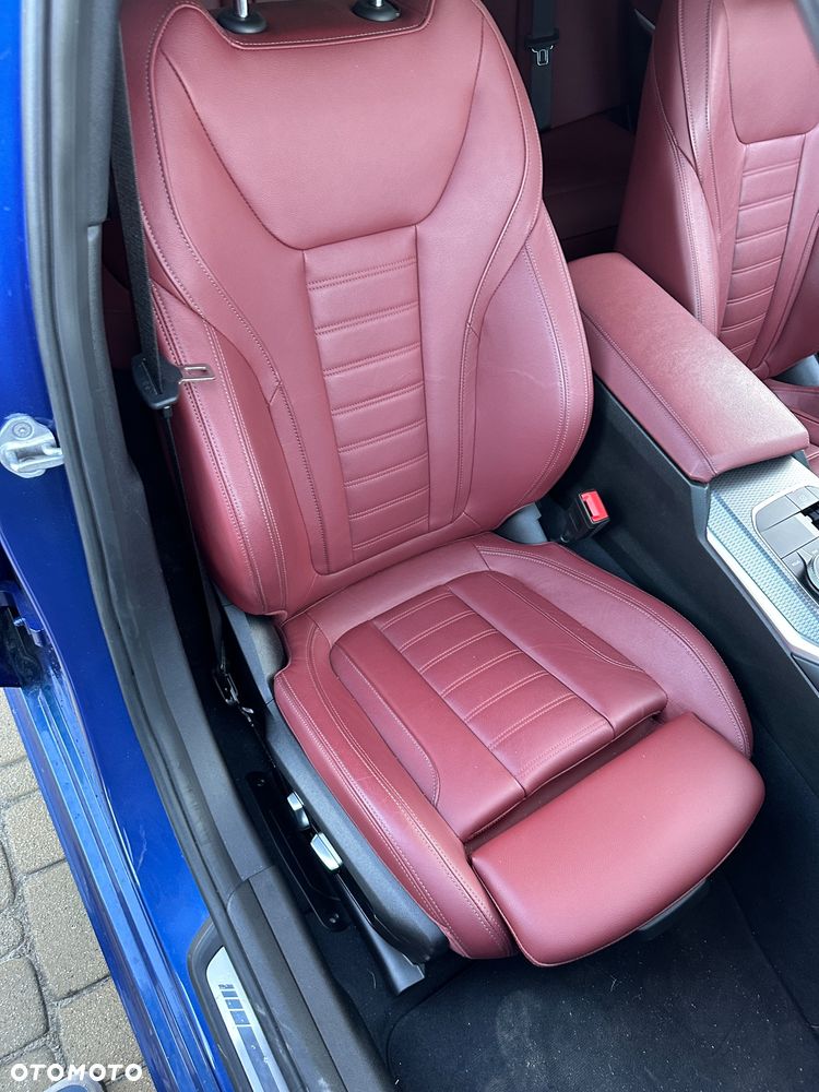BMW Seria 3 330i xDrive Sport Line - 13