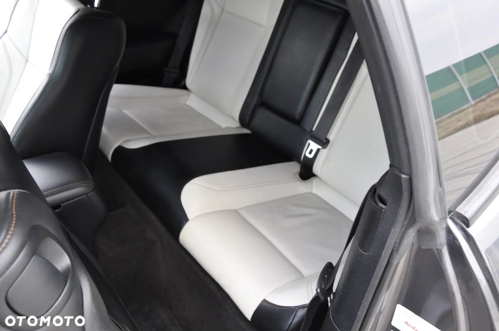 Dodge Challenger - 19