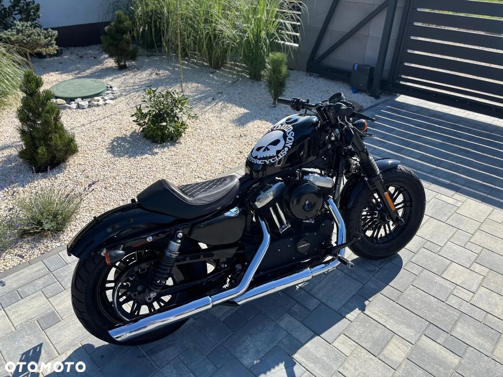 Harley-Davidson Sportster Forty-Eight - 2