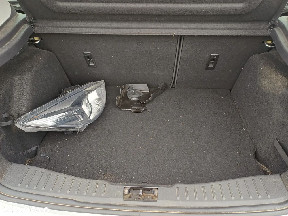 Ford Focus - 11