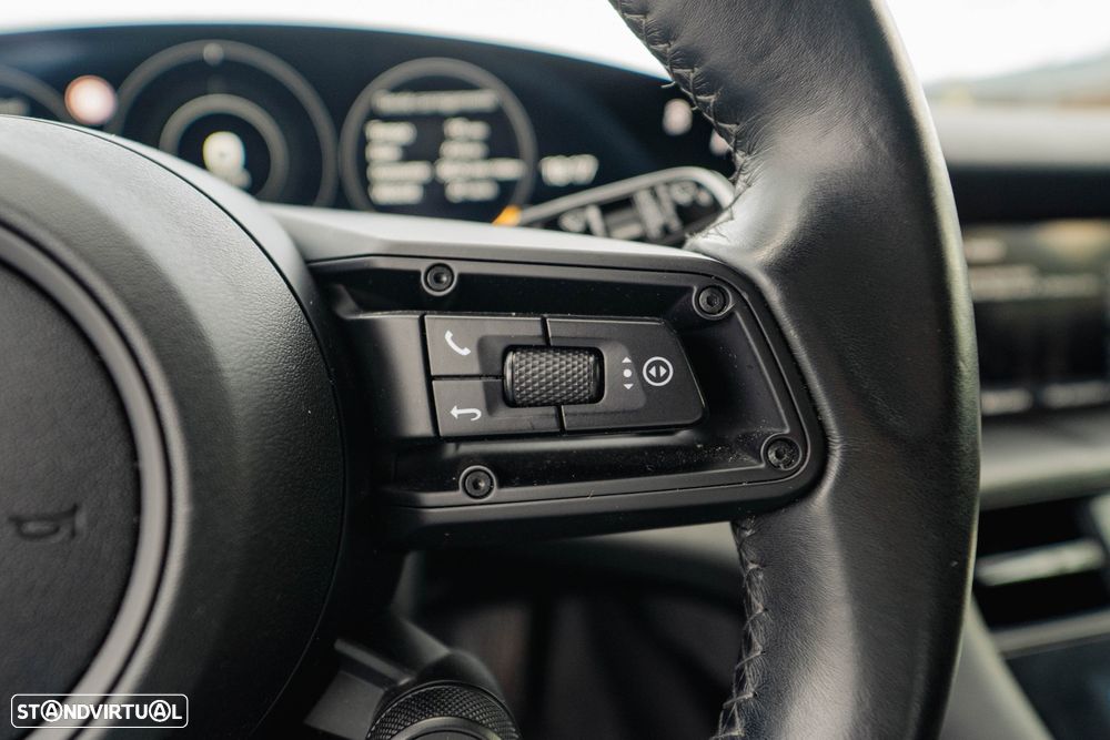 Porsche Taycan Cross Turismo 4 - 40