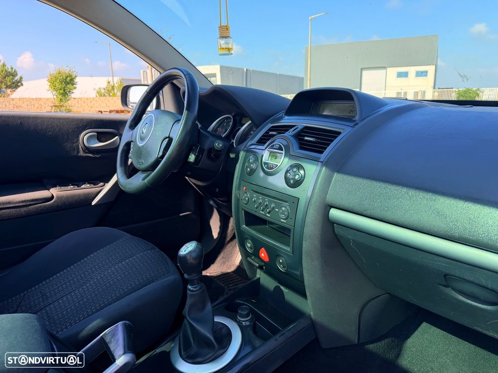 Renault Mégane CC 1.5 dCi Privilège Luxe - 17