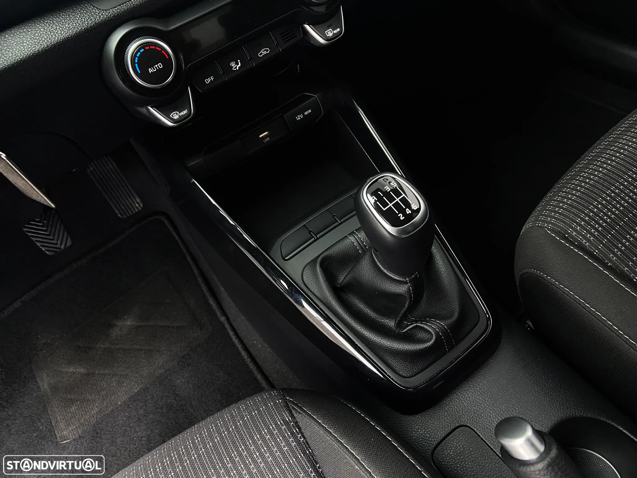 Kia Stonic 1.0 T-GDI Drive - 23