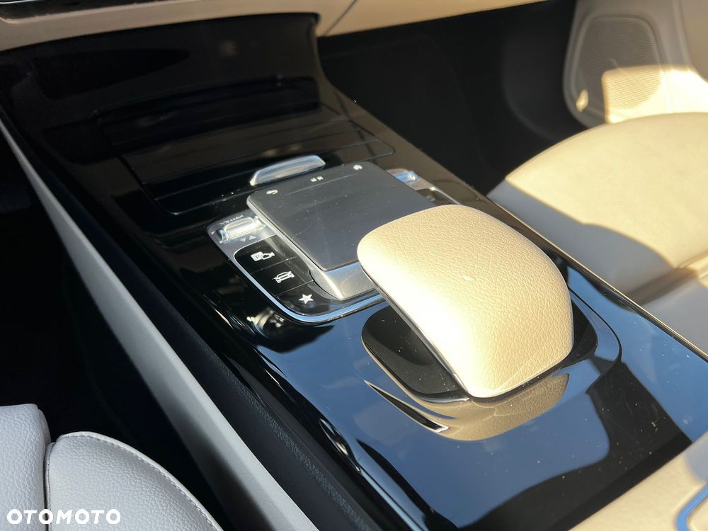 Mercedes-Benz CLA 180 AMG Line 7G-DCT - 10