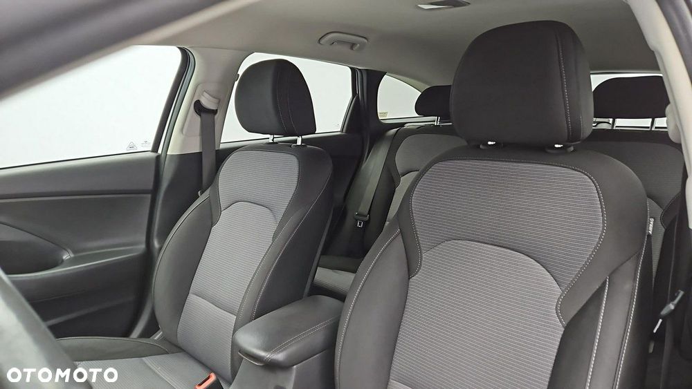 Hyundai i30 1.5 DPI Modern - 11