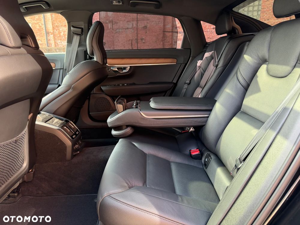 Volvo S90 - 23