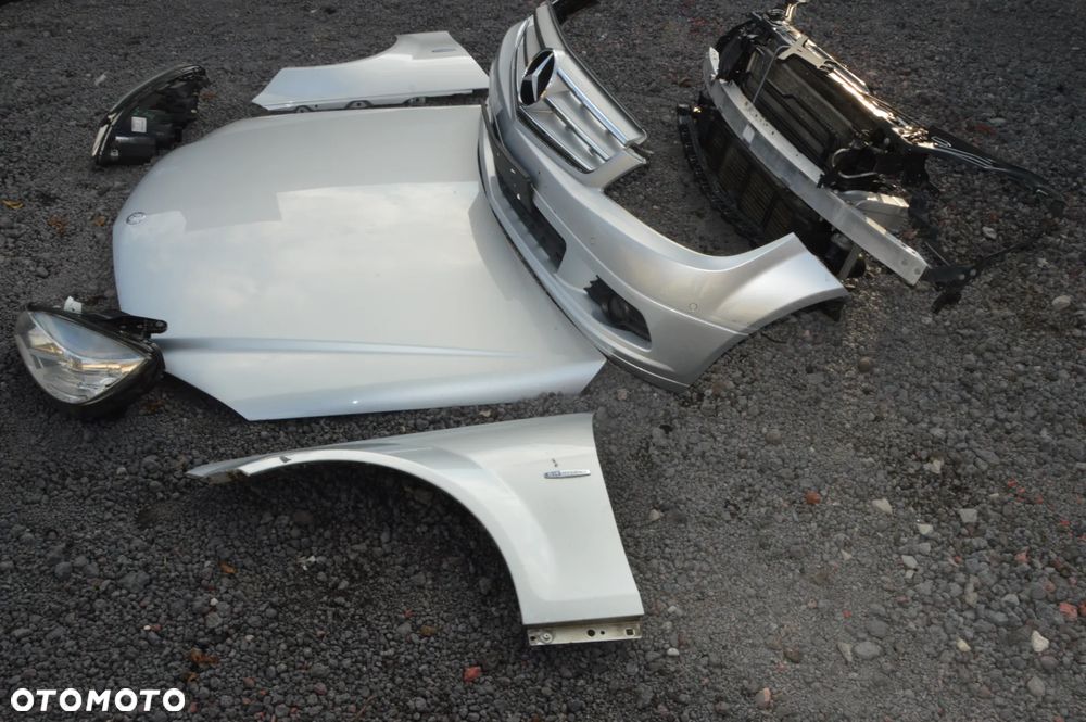 Zderzak maska błotnik lampa komplet przód mercedes c-klasa w204  2.2 cdi - 3