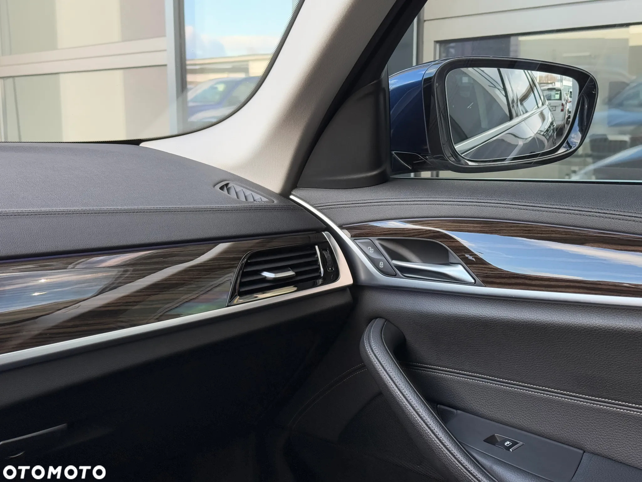 BMW Seria 5 520d xDrive Luxury Line - 23