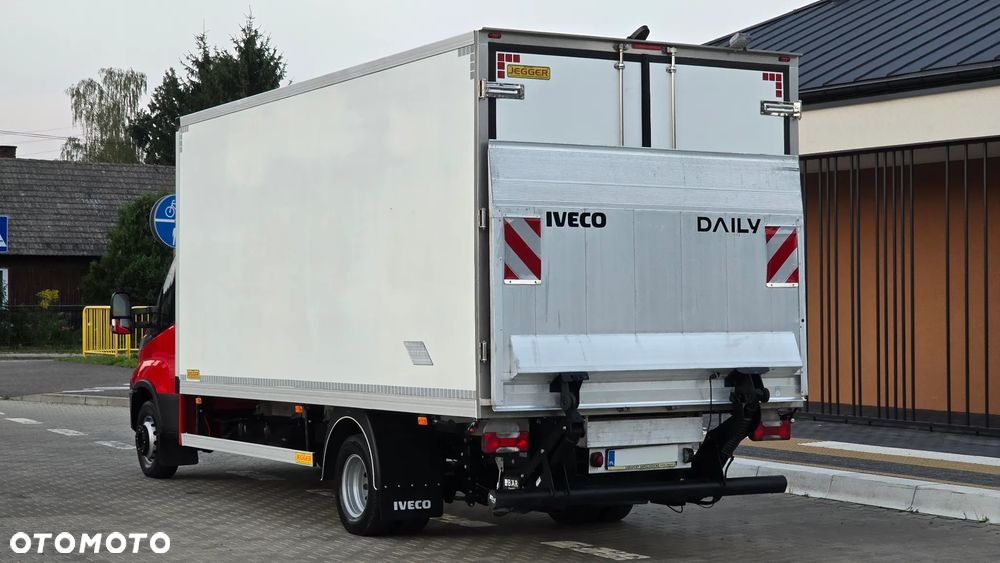 Iveco IVECO DAILY 72C18 3.0 180KM DMC 7200 ❗❗ MODEL 2019 / CARRIER XARIOS 500 / MROŹNIA +32 -32 / ZABUDOWA JEGGER 10 EP / GRUBA ŚCIANA / WINDA BAR 1000KG / NAVI / KAMERA COFANIA / RADAR  / SERWIS ASO / ŁADOWNOŚĆ 3600KG❗❗ JAK NOWY❗❗ - 24